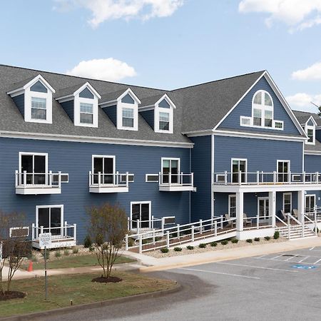 Boardwalk Hotel On Lake Anna By Kasa Mineral Eksteriør bilde