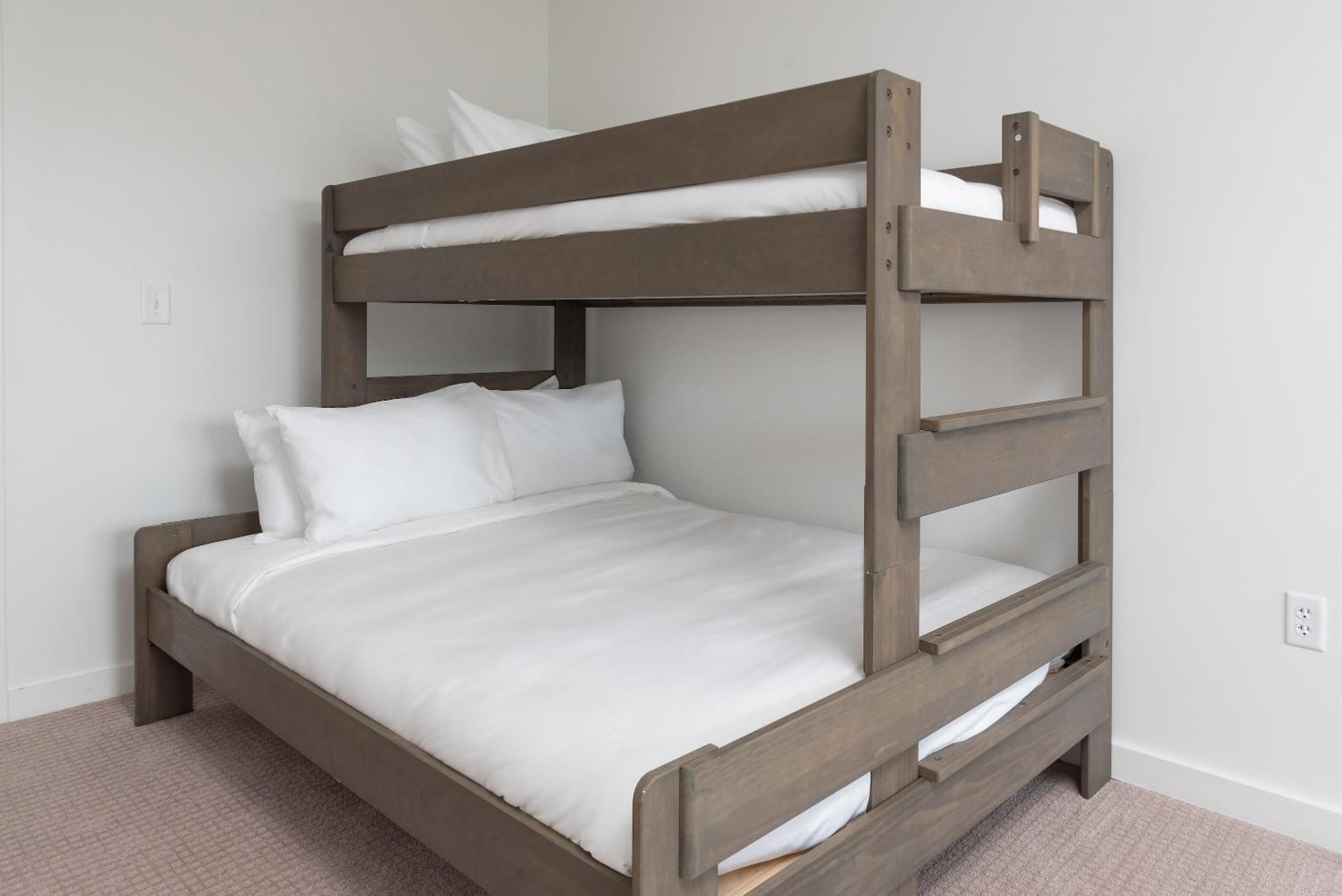 Boardwalk Hotel On Lake Anna By Kasa Mineral Rom bilde